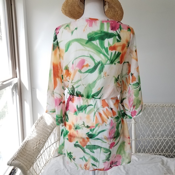 Ultra Beach Flowered Sheer Top, NWT, Sm. - Picture 7 of 7